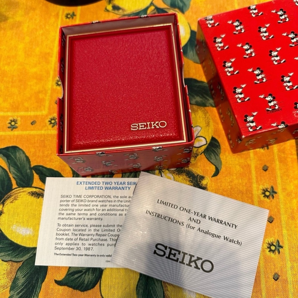 Extremely Hard to Find NIB Vintage Mickey Mouse Seiko Watch Price is Firm - Picture 2 of 9